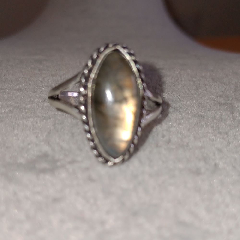 Labradorite Ring Set In Sterling Silver Band 7.5 925 (140j)